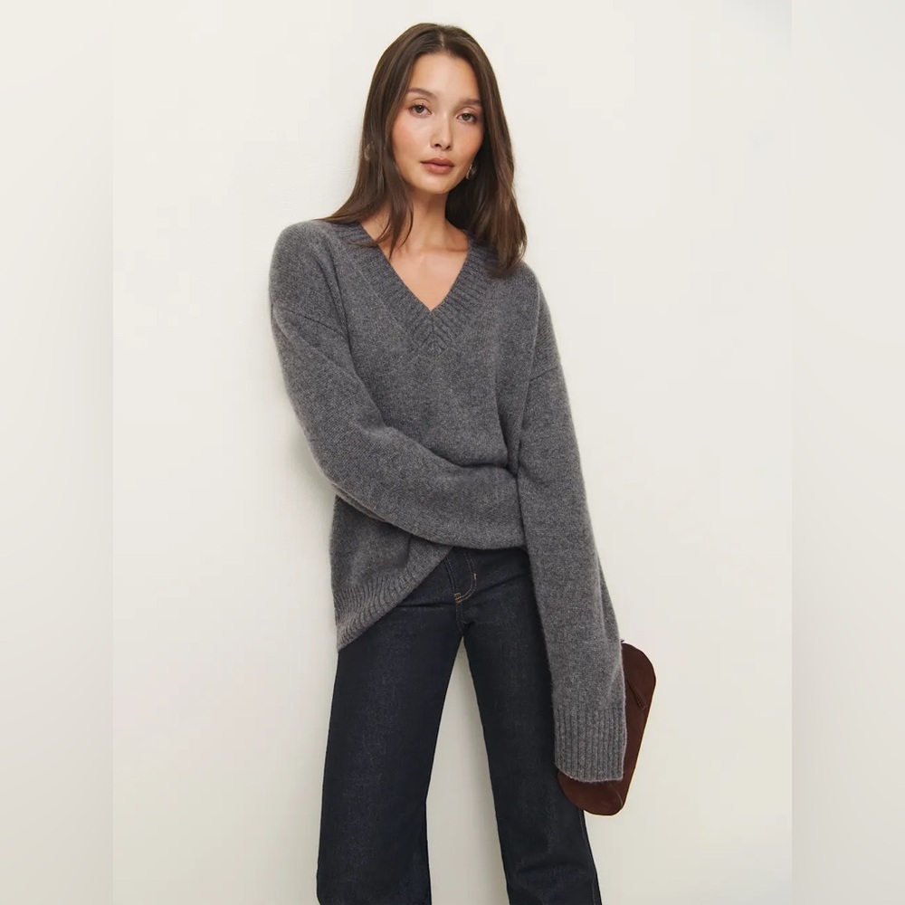 Reformation Jadey Cashmere Oversized V-Neck Sweater